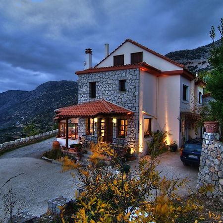 Hotel Nefeles Arachova Esterno foto
