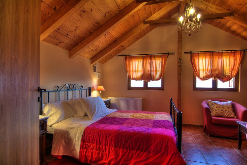 Hotel Nefeles Arachova Esterno foto