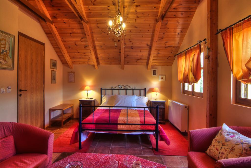 Hotel Nefeles Arachova Esterno foto