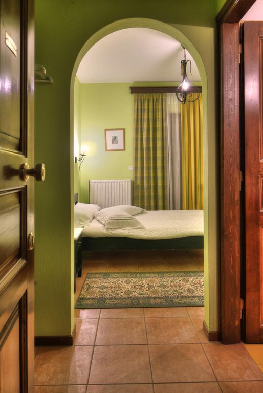 Hotel Nefeles Arachova Esterno foto
